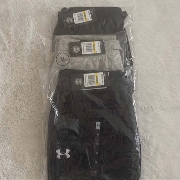 (NWT) Under Armour (3) Women's Rival Super Soft Joggers, Medium - Picture 7 of 9